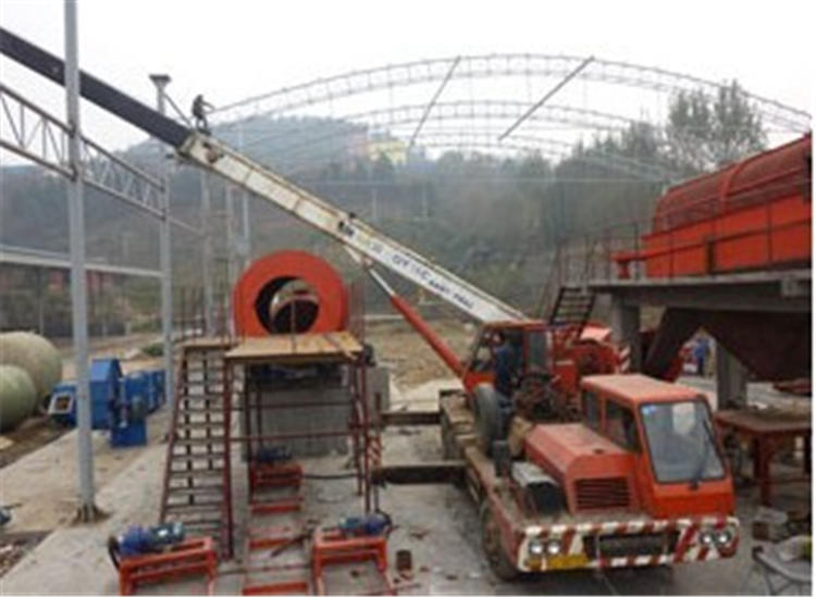 ���b�F(xi��n)��(ch��ng)